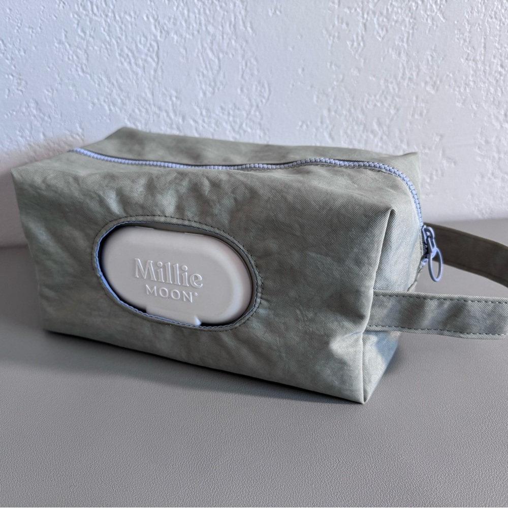Handmade Nylon Dopp Kit - Picture 11 of 16